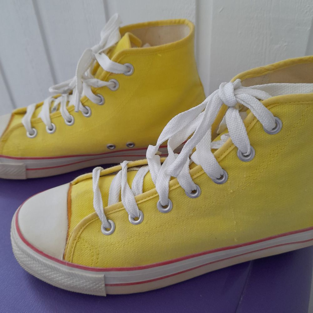 Baskets jaunes Chaussures