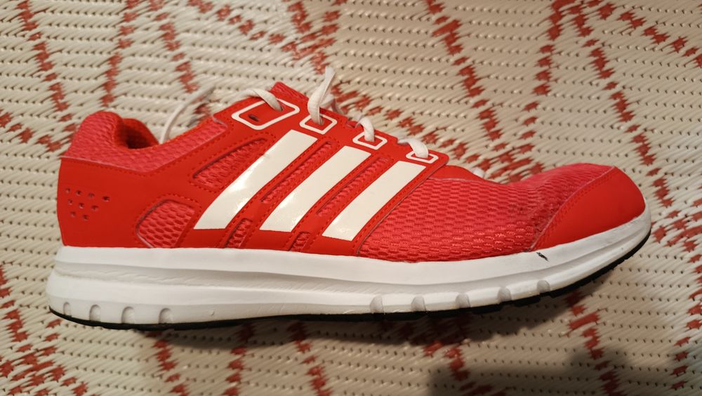 Basket Adidas comme neuve Chaussures