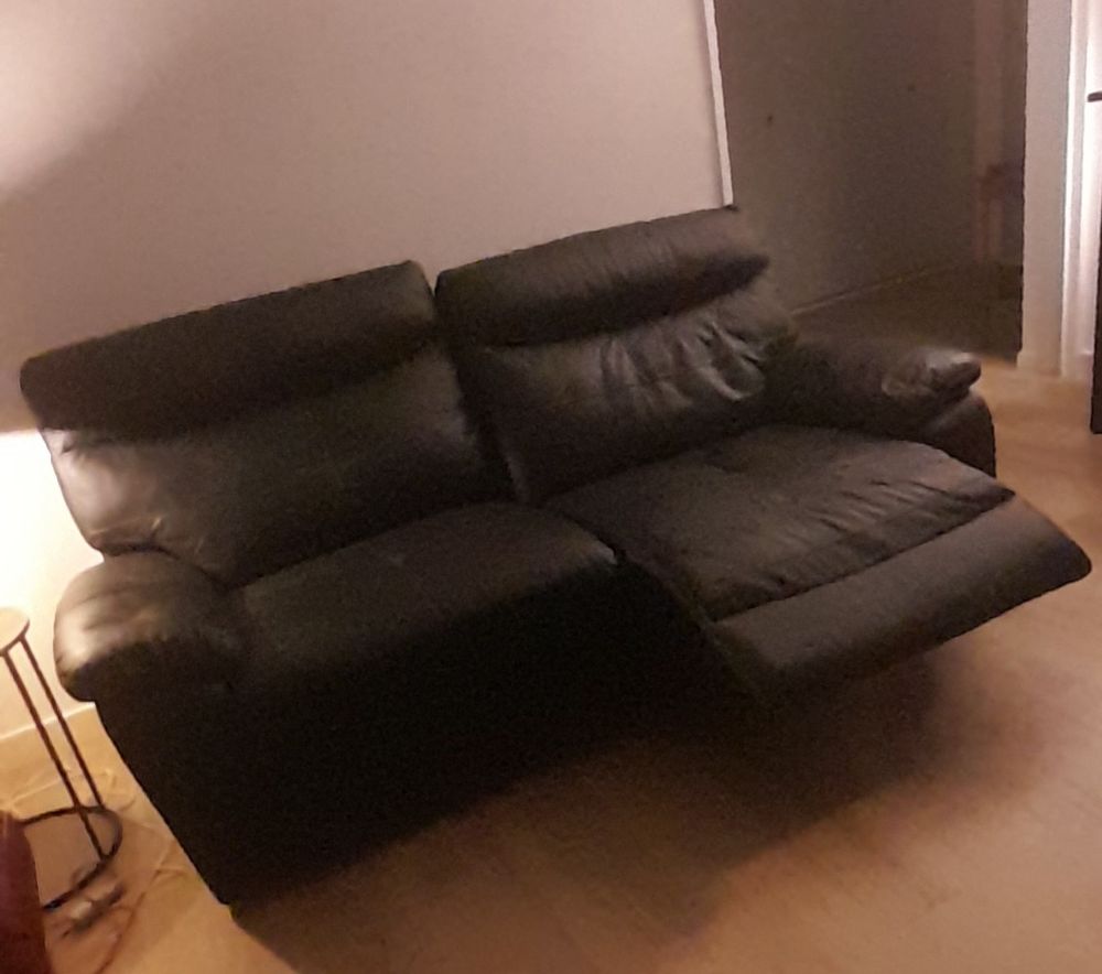 Canap&eacute; noir mi cuir mi PU Meubles