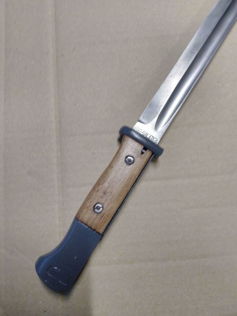 Ba&iuml;onette Mauser 98K et son etui 