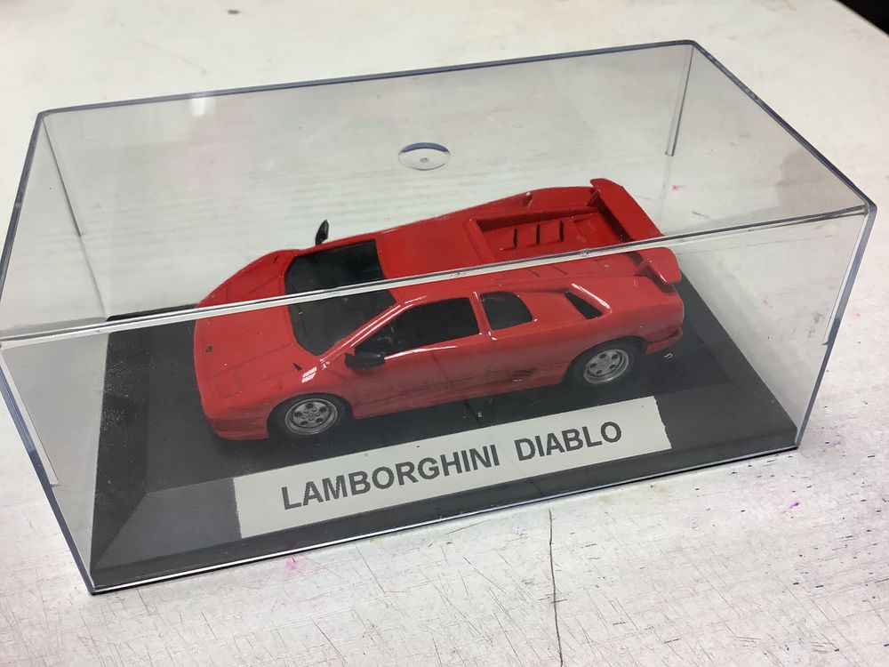 LAMBORGHINI DIABLO 1/43 voiture miniature 