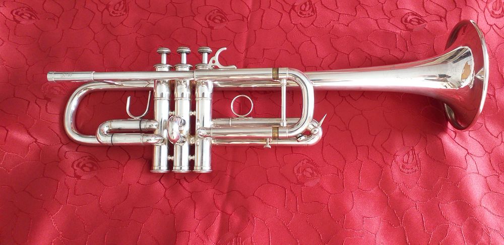 Trompette Ut Courtois prestige Instruments de musique