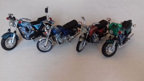 Polystil 4motos au 1/15 10 Lyon 3 (69)