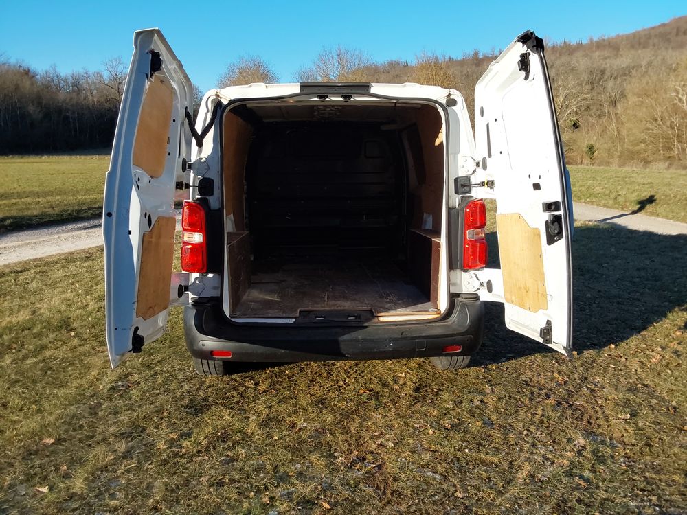 Berlingo BERLINGO VAN M 1000 BLUEHDI 100 S&S BVM5 CLUB 2021 occasion 38080 Saint-Marcel-Bel-Accueil