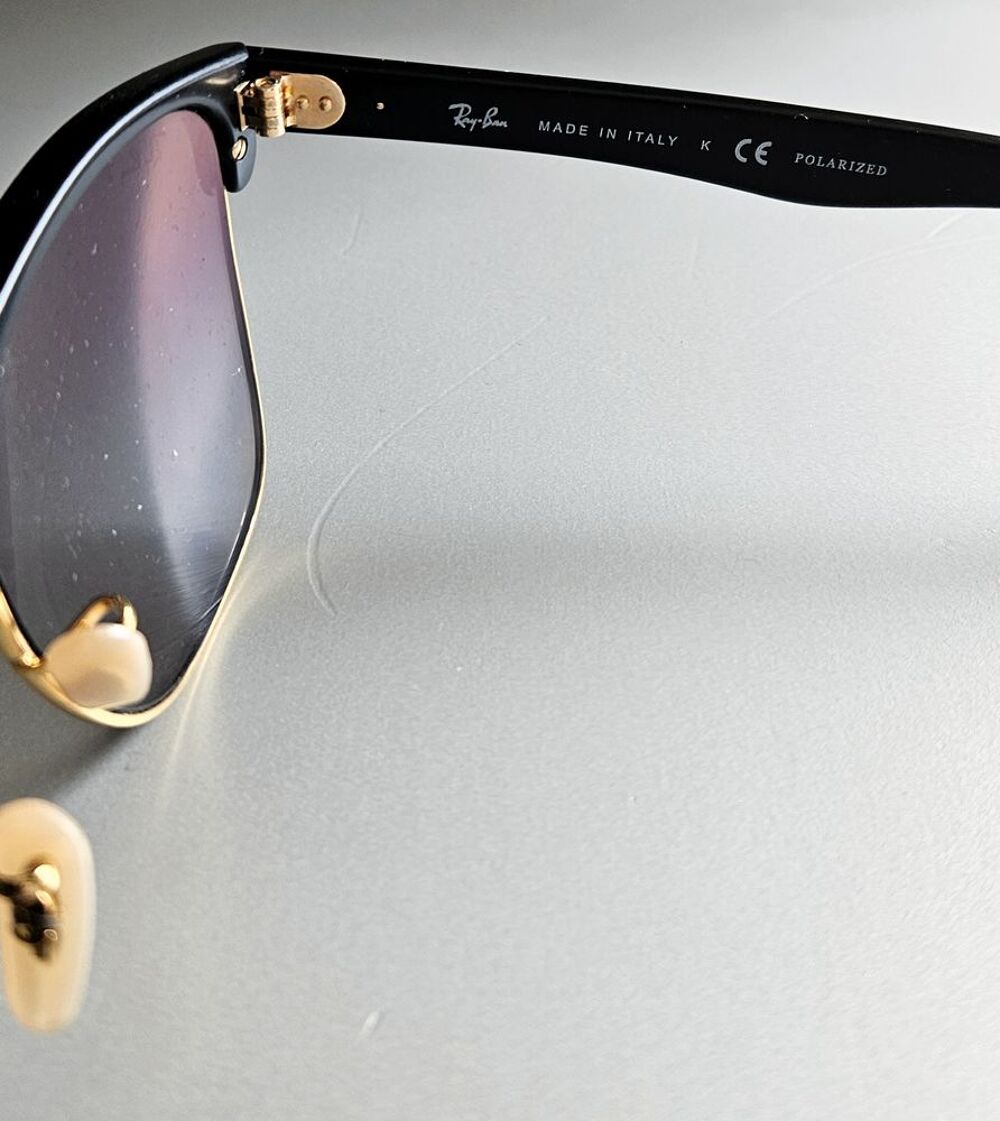 LUNETTES DE SOLEIL Bijoux et montres