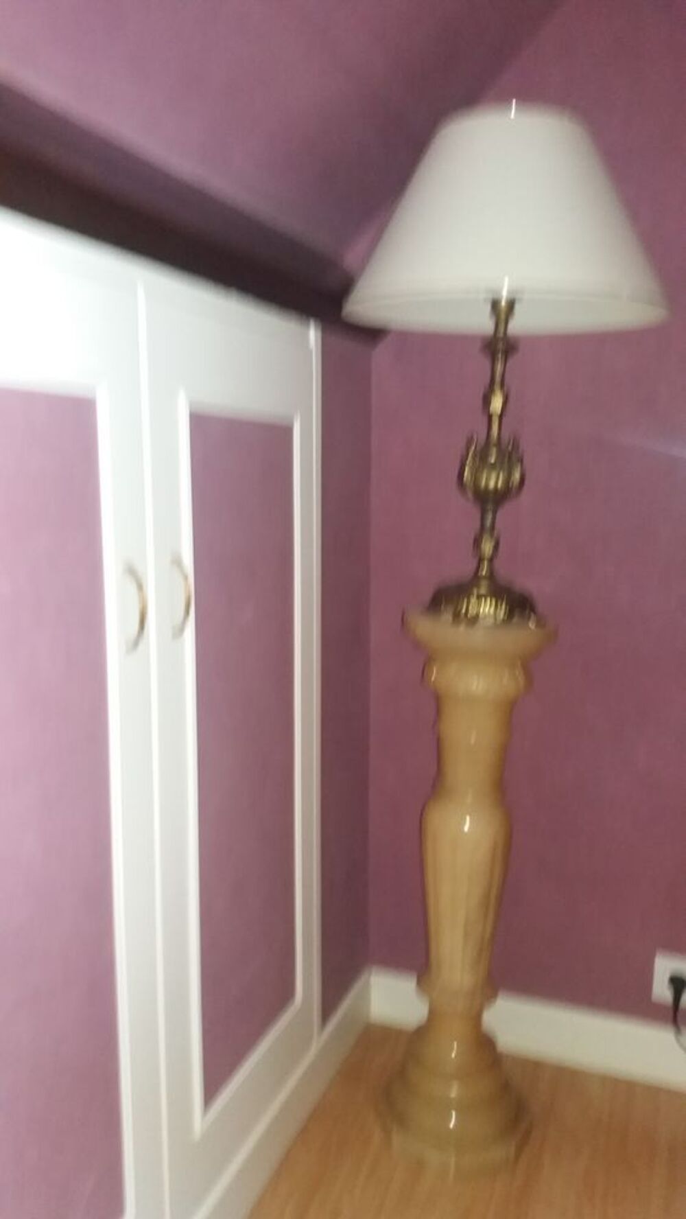Lampe en bronze et colonne en alb&acirc;tre Décoration