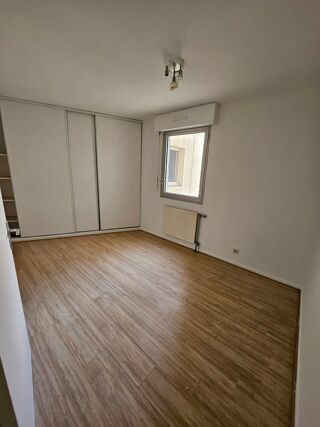  Appartement � louer 3 pi�ces 79 m�