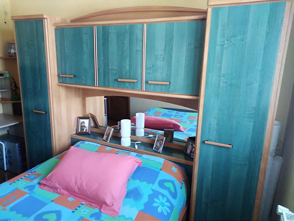 Chambre pont Meubles