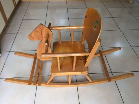 Cheval � bascule 10 Garidech (31)