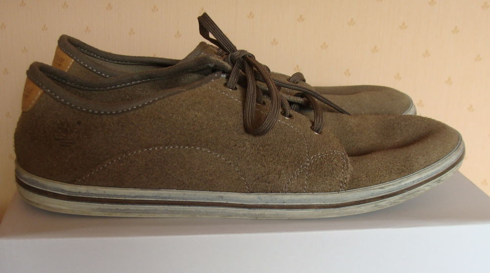 Paire de chaussure TIMBERLAND Chaussures