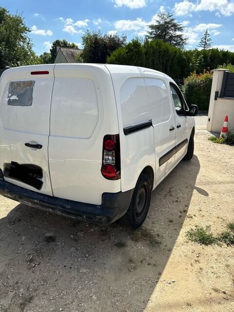 Peugeot Partner PARTNER FOURGON STANDARD 1.6 BLUEHDI 100 BVM5 PREMIUM 2017 occasion Plaisir 78370