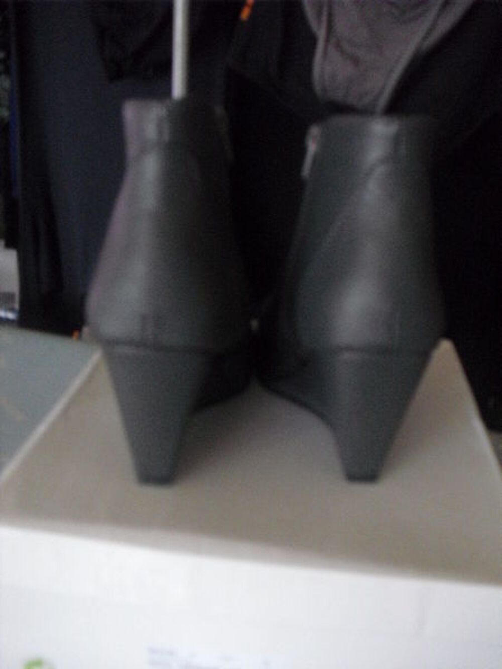 BOOTS compens&eacute;es aspect cuir grise NEUVE pointure 36 Chaussures