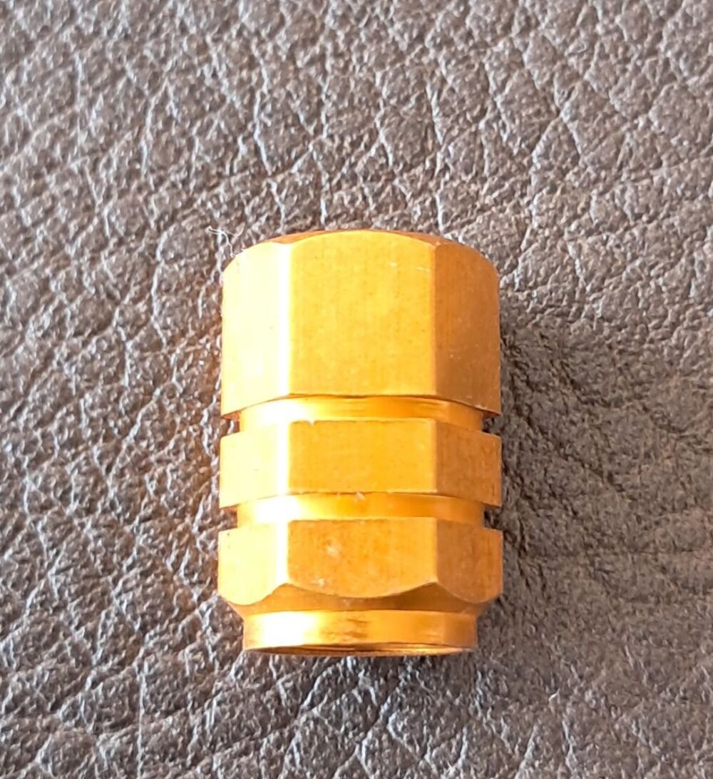 lot de 16 valves pneu pour v&eacute;lo vtt moto voiture 
1,5x1 cm
Sports