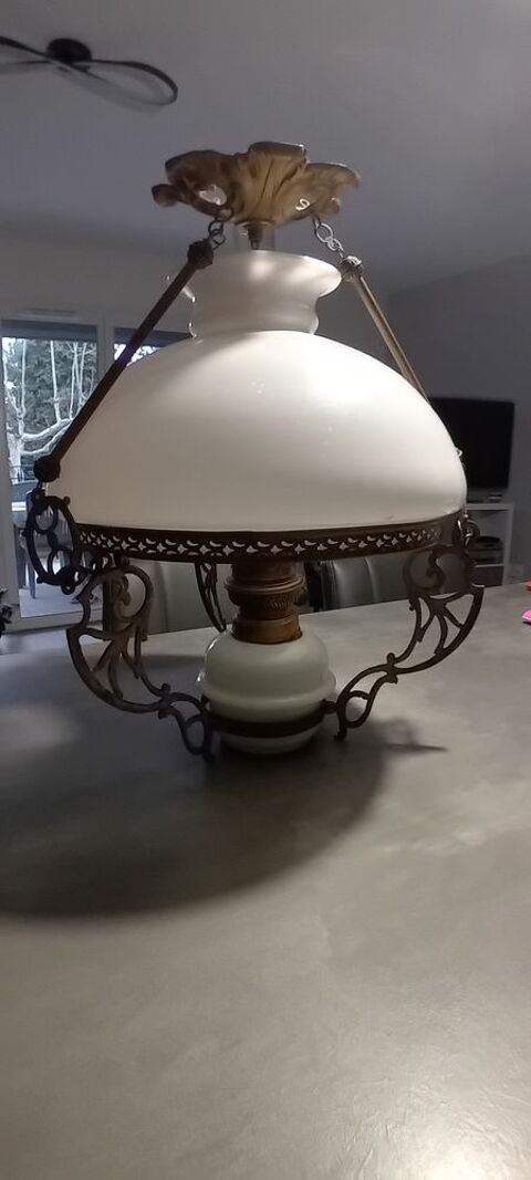 Suspension lustre vintage en verre (opaline) 10 Eybens (38)