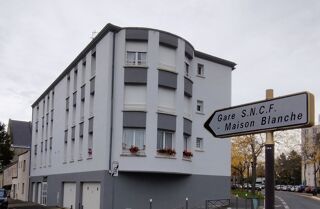 Appartement à louer 1 pièce 27 m²
