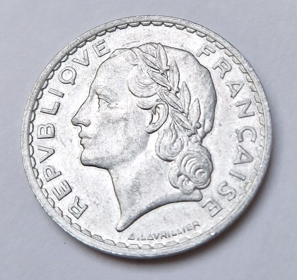 Pi&egrave;ce de monnaie 5 francs Lavrillier 1949 France 