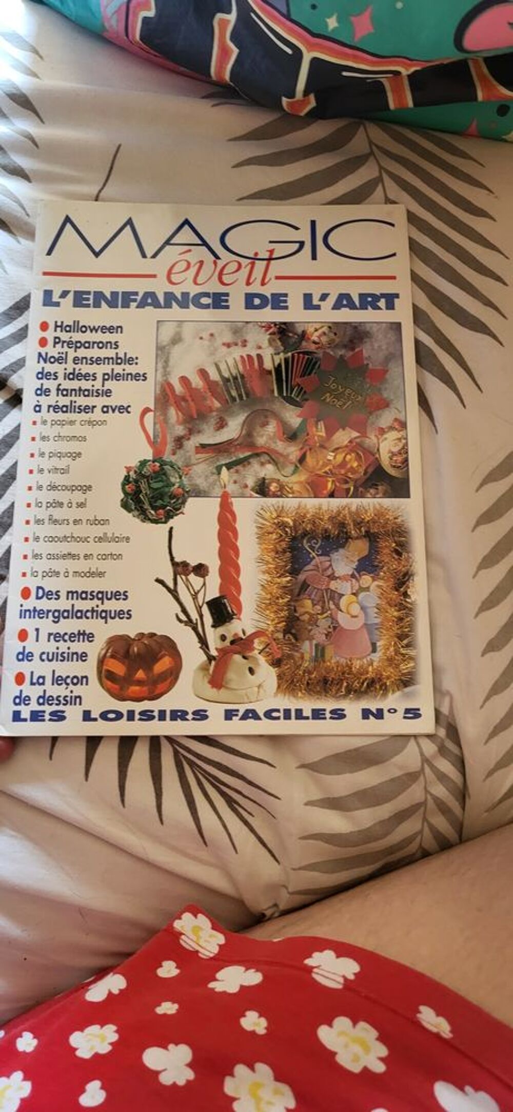 Revue d'arts cr&eacute;atifs Magic &eacute;veil l'enfance de l'art les loi Livres et BD