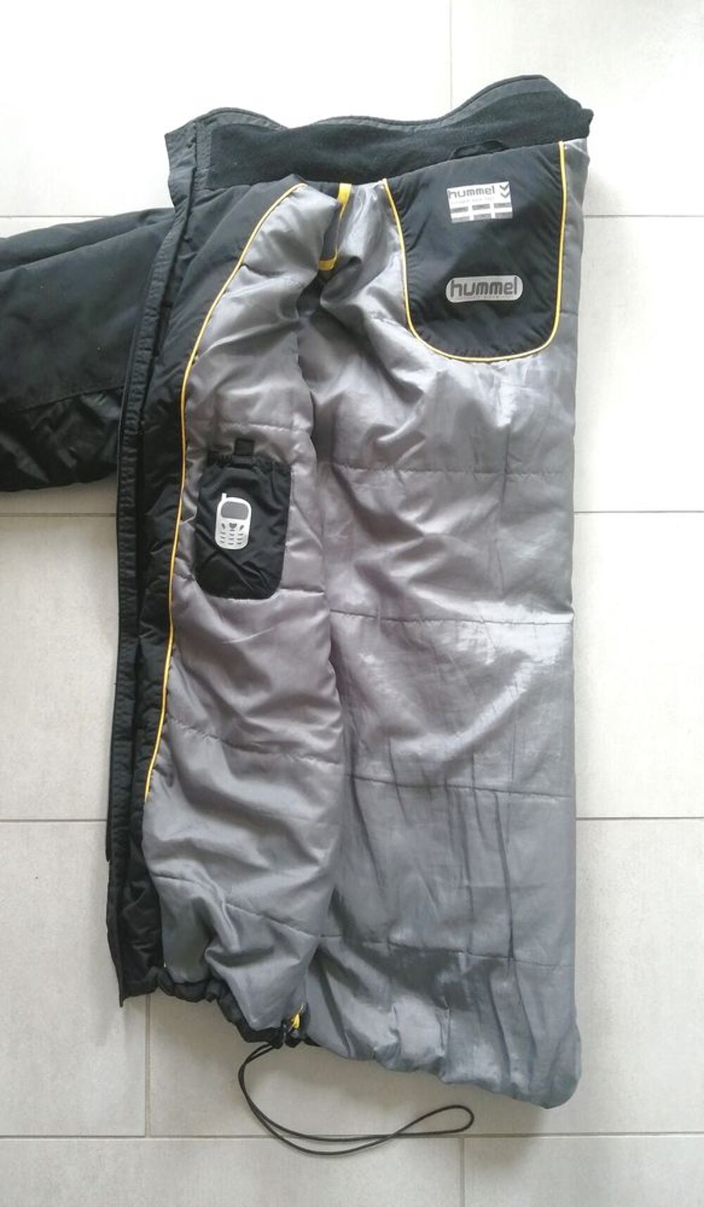 Manteau imperm&eacute;able Hummel taille L Vêtements