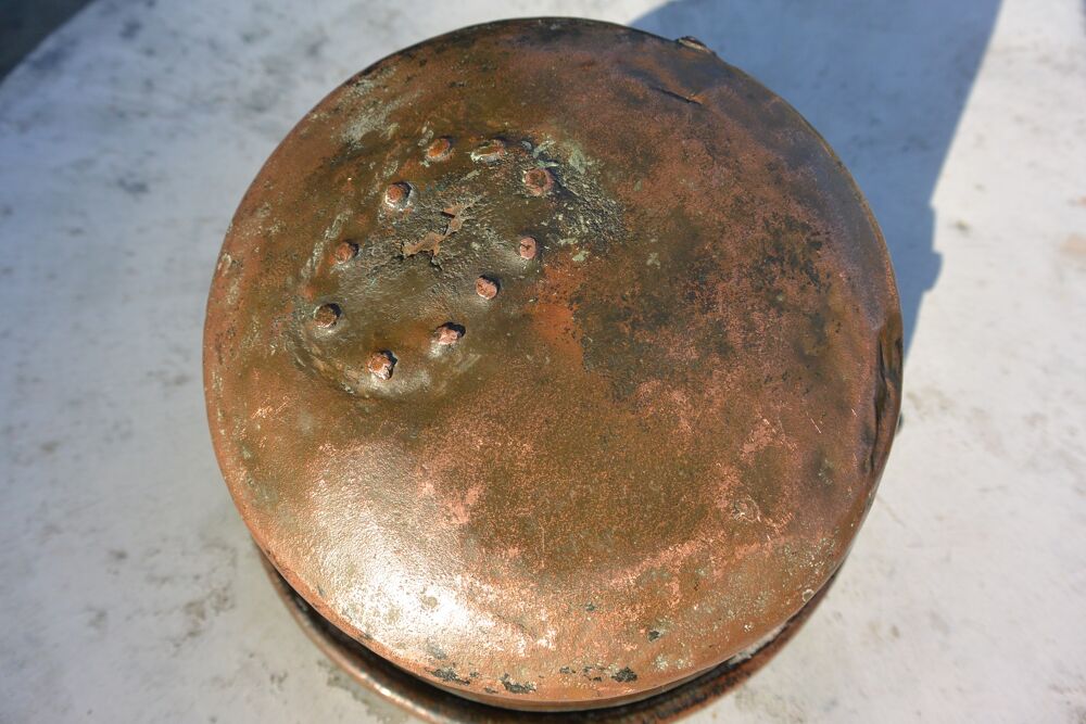 Ancien chaudron en cuivre martel&eacute; fin XIX&egrave;me
Jardin