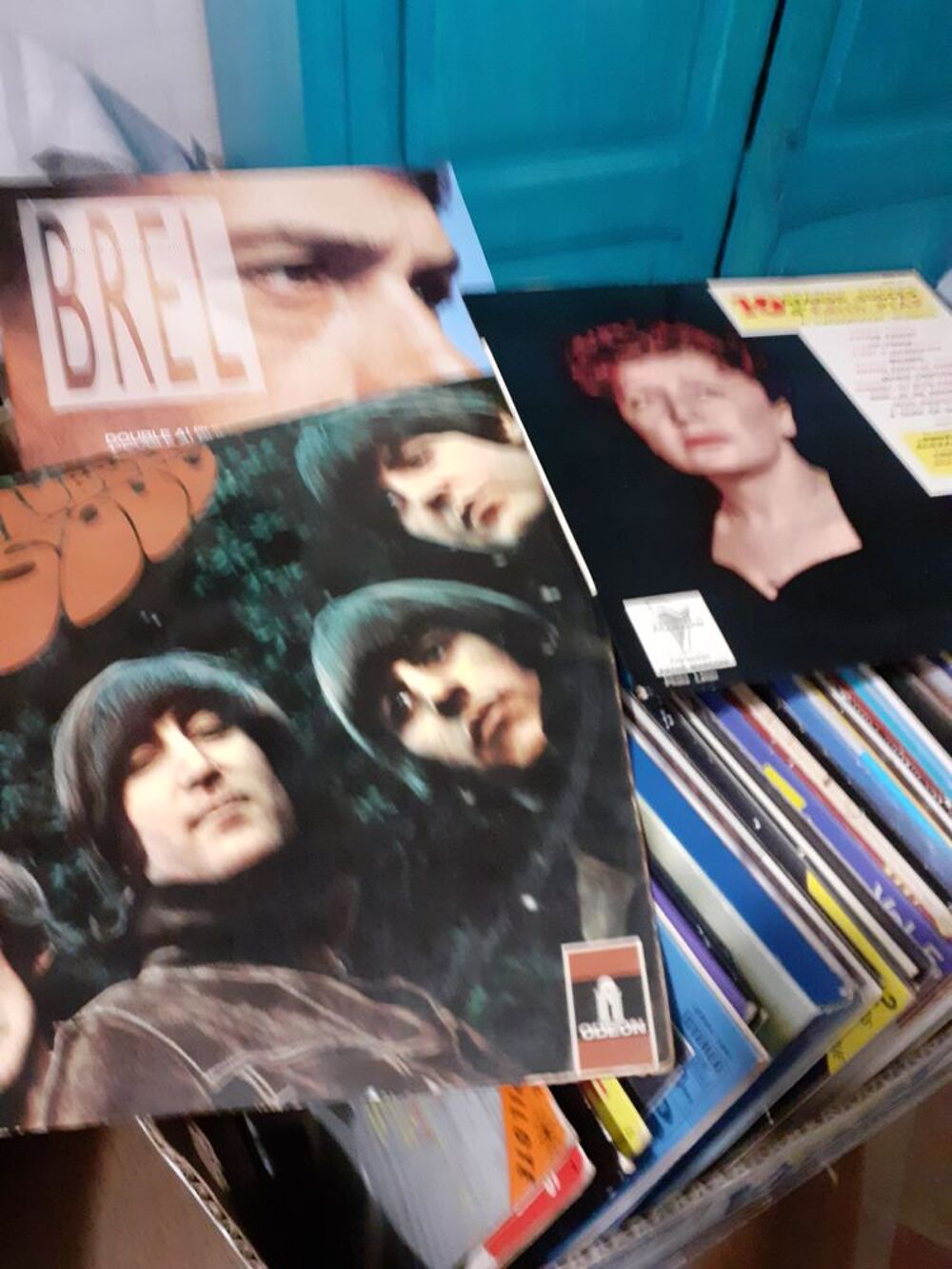 lot entier Vinyles 45T et 33T (550 vinyles en tout) CD et vinyles