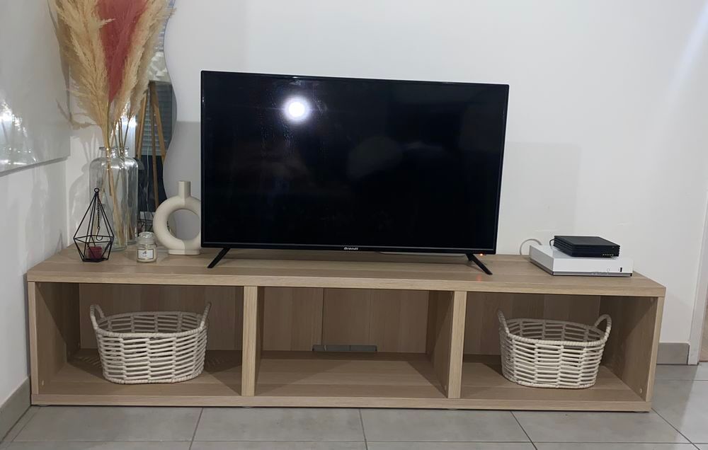 Meuble t&eacute;l&eacute; Meubles