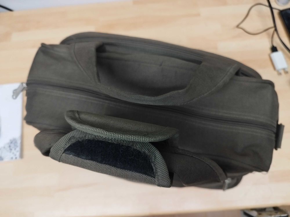 Petit sac de voyage dimension 45 cm x 30 cm x 22 cm 
