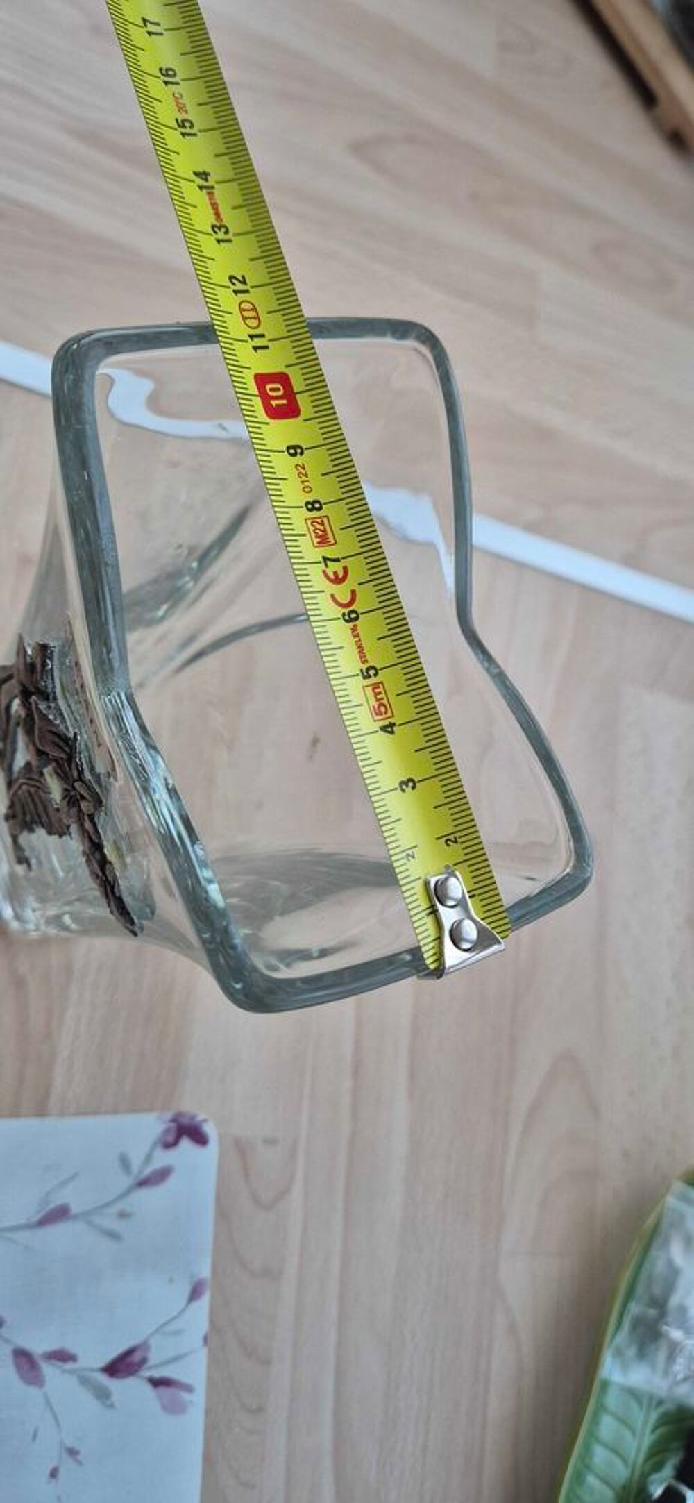 Vase+en+verre+fleur+en+&eacute;tain Décoration