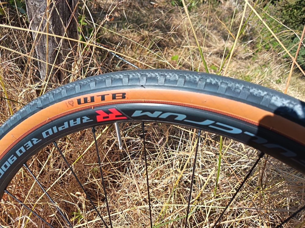 Gravel en carbone taille S Vélos