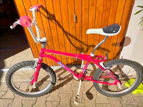 cède vélo enfant free steel 100 Saint-Jean-de-Soudain (38)