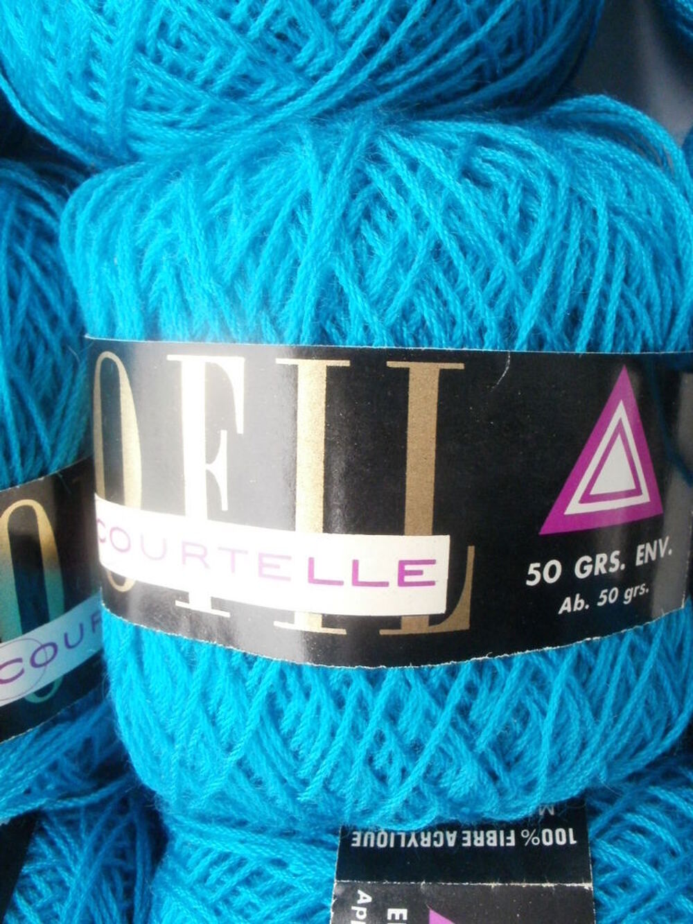 Lot 12 pelotes fibre acrylique &agrave; tricoter SOFIL COURTELLE Bricolage