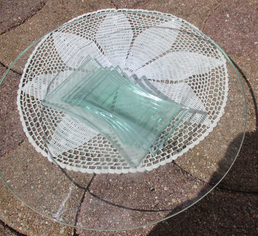 Plat Rond sur Pied Cuisine