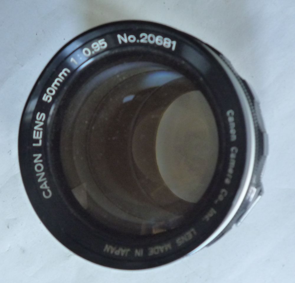 Canon 7 + Dream Lens Canon 1:0;95 f=50 mm Photos/Video/TV