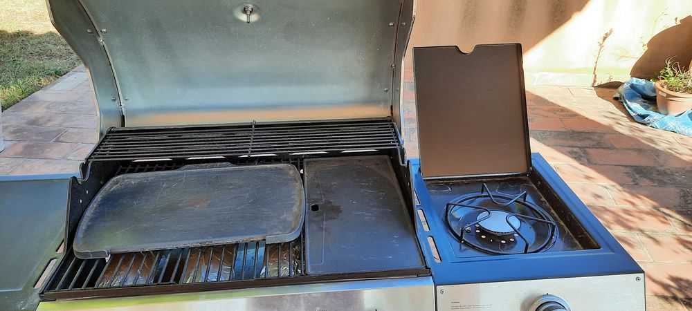  Meuble Barbecue &agrave; gaz. Jardin