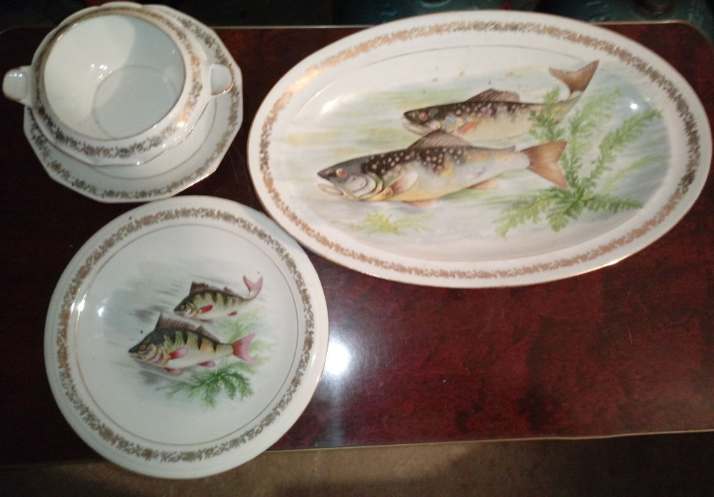 Service &agrave; poissons en Porcelaine de Limoges 
