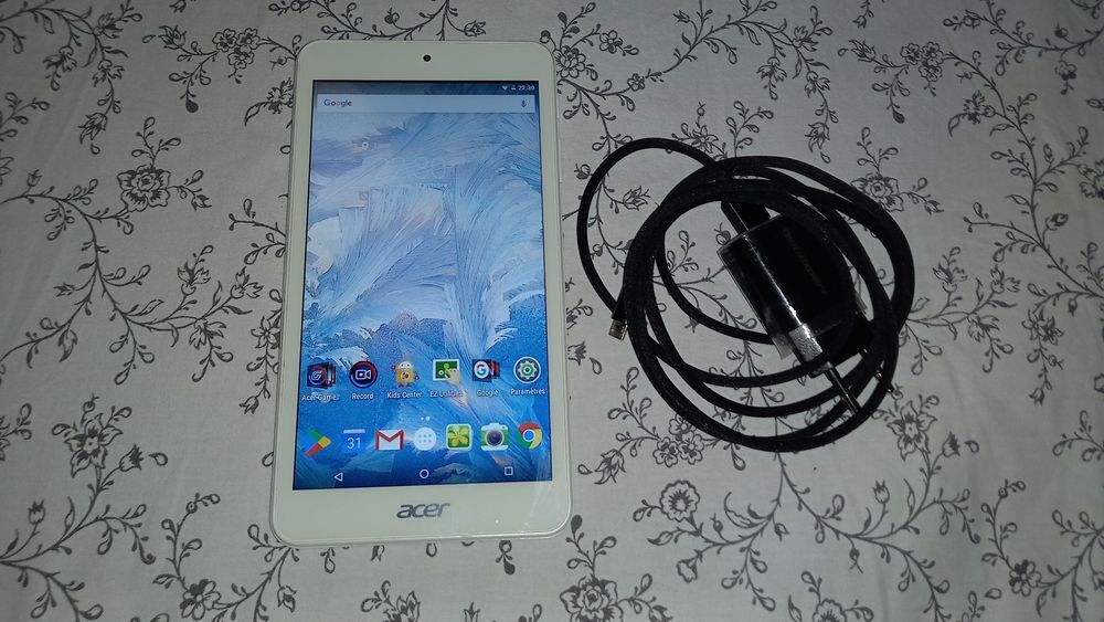 tablette acer iconia one7 tr&egrave;s bon &eacute;tat Téléphones et tablettes