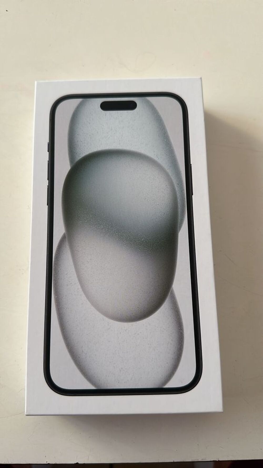 iphone 15 plus 256G sous blister Téléphones et tablettes