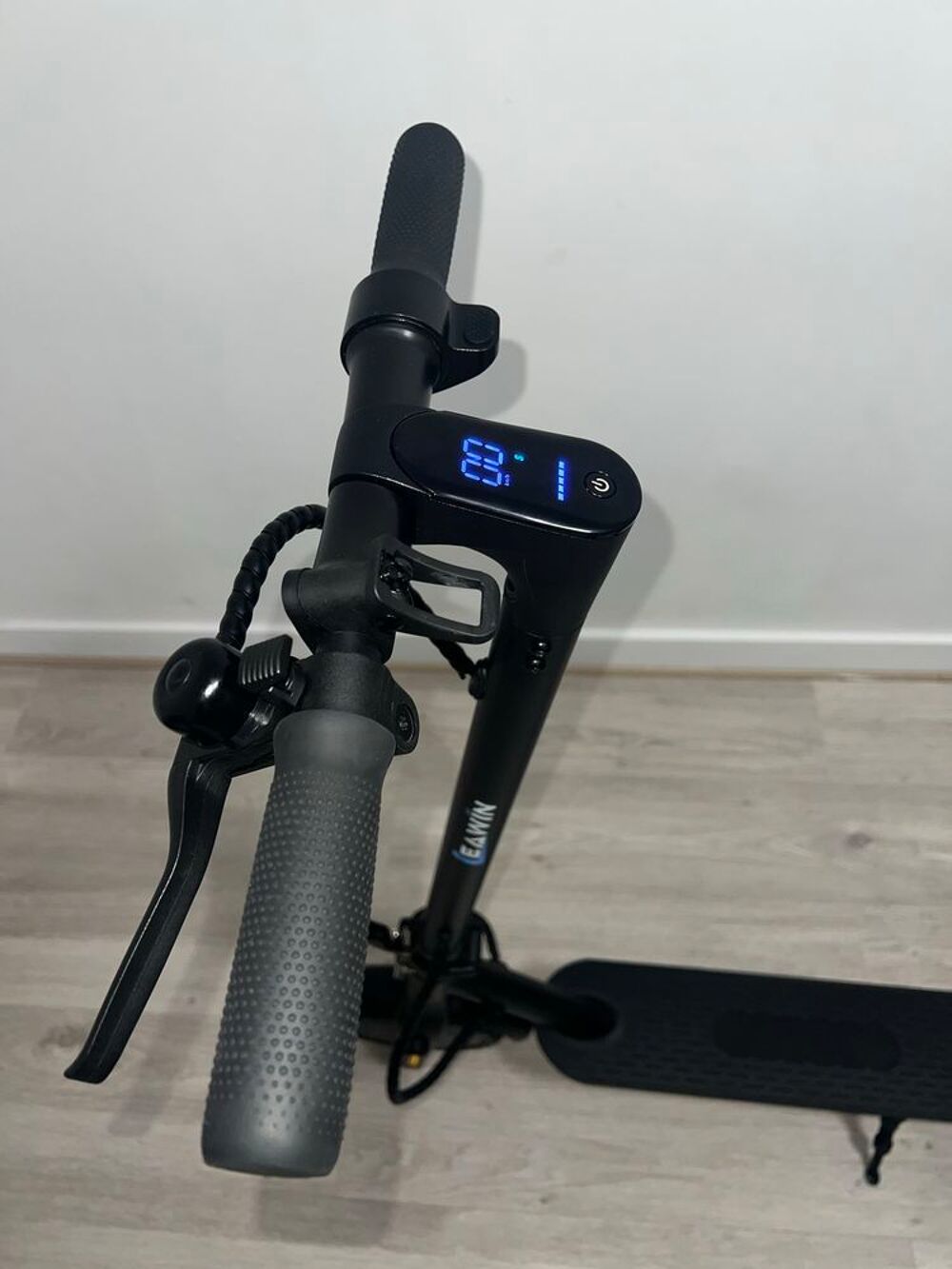 Trottinette &eacute;lectrique Leawin e5pro Vélos