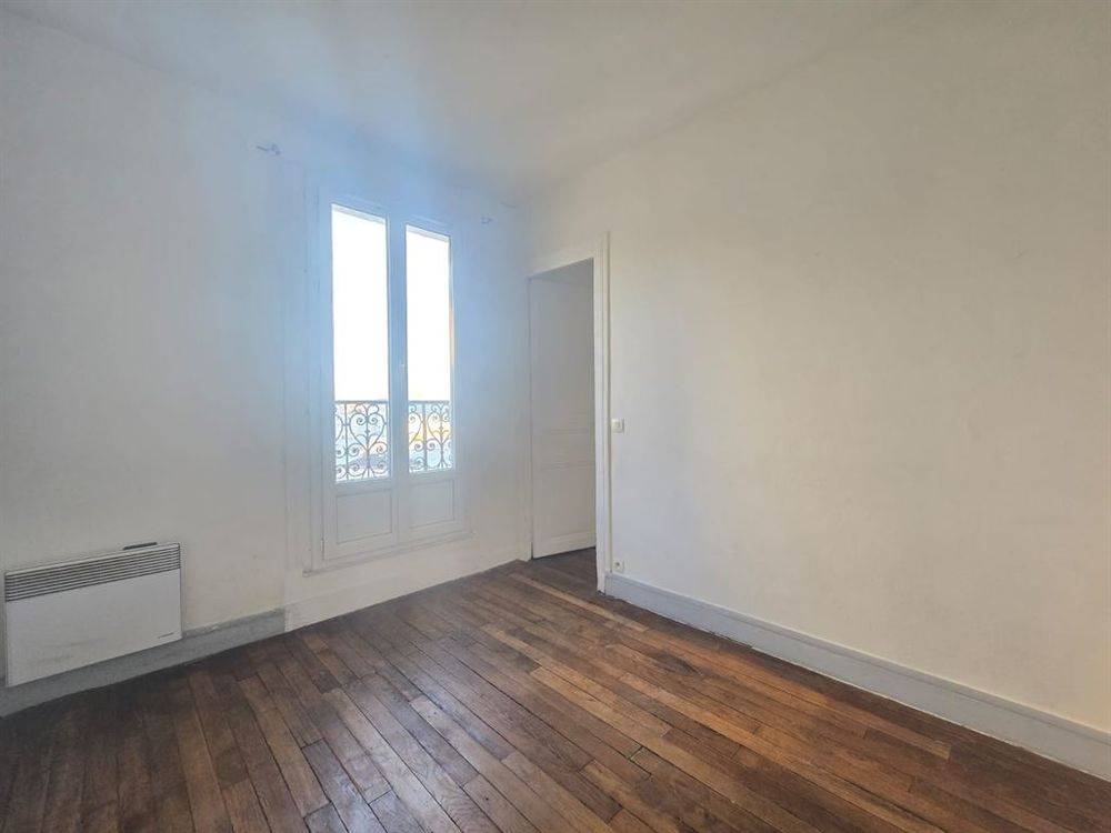 Location Appartement 2 pièces avec BALCON Paris 18