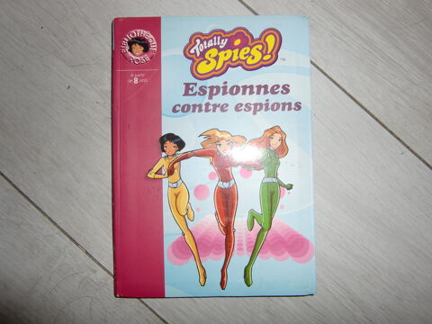 Livre enfant: Totally Spies!  Espionnes contre espions  0 Rueil-Malmaison (92)