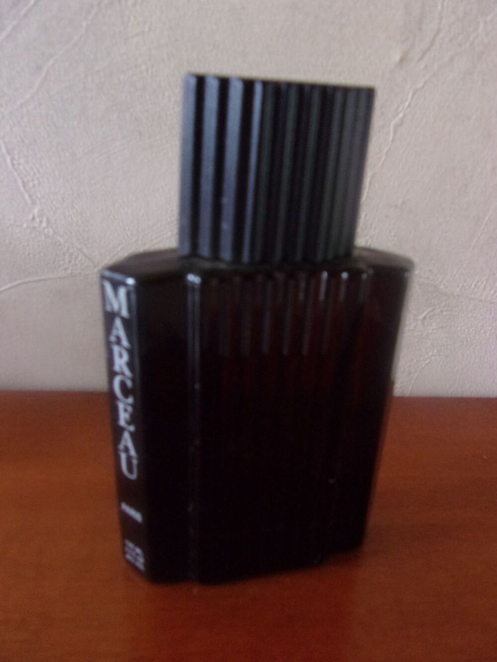 Lot de 8 flacons vides de parfum 