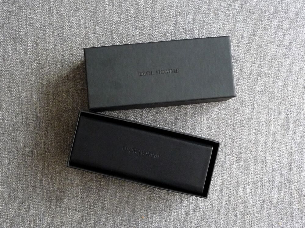 Etui &agrave; Lunettes Rigide Rectangle Noir dans Boite- Dior Homme Maroquinerie