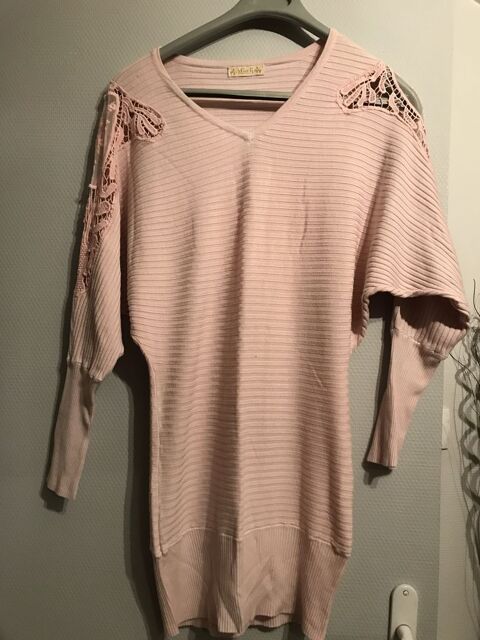 robe ou liquette rose  T. Unique plutôt 40 5 Saint-Genis-Laval (69)