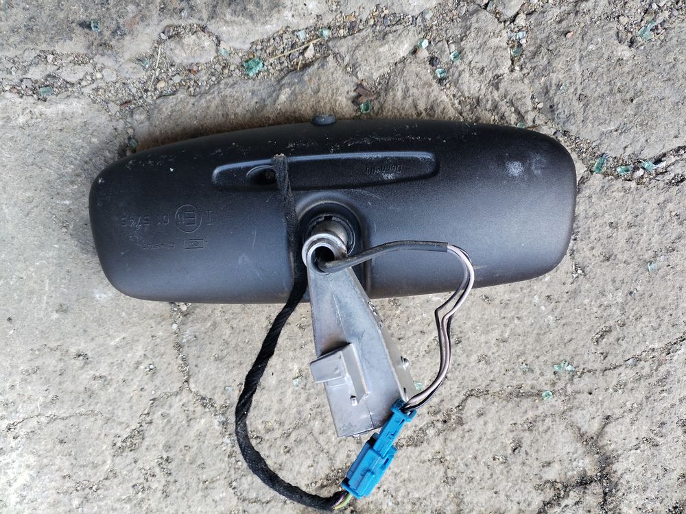 R&eacute;troviseur int&eacute;rieur &eacute;lectrique PEUGEOT 307 (Phase 1)
Bricolage