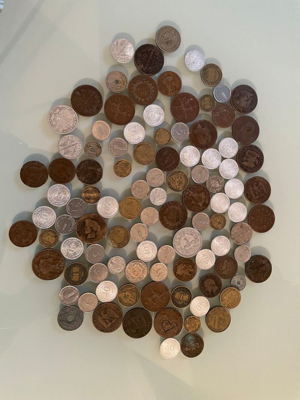 Lot de plus de 100 pi&egrave;ces de collection 