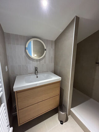  Appartement à louer 4 pièces 92 m² Saint-julien-en-genevois