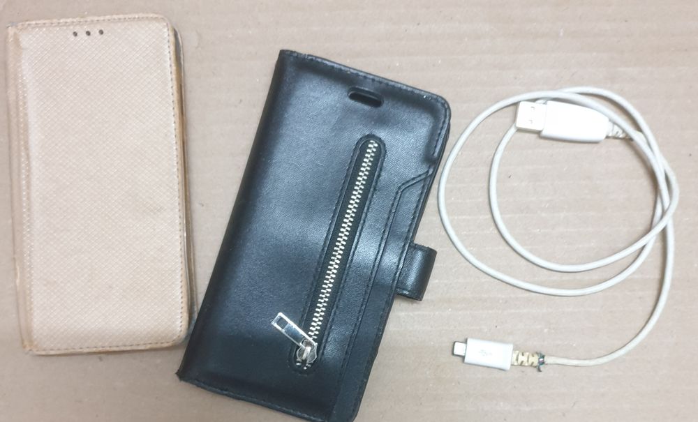 Lot de smartphones Samsung pour pi&egrave;ces 2 Téléphones et tablettes