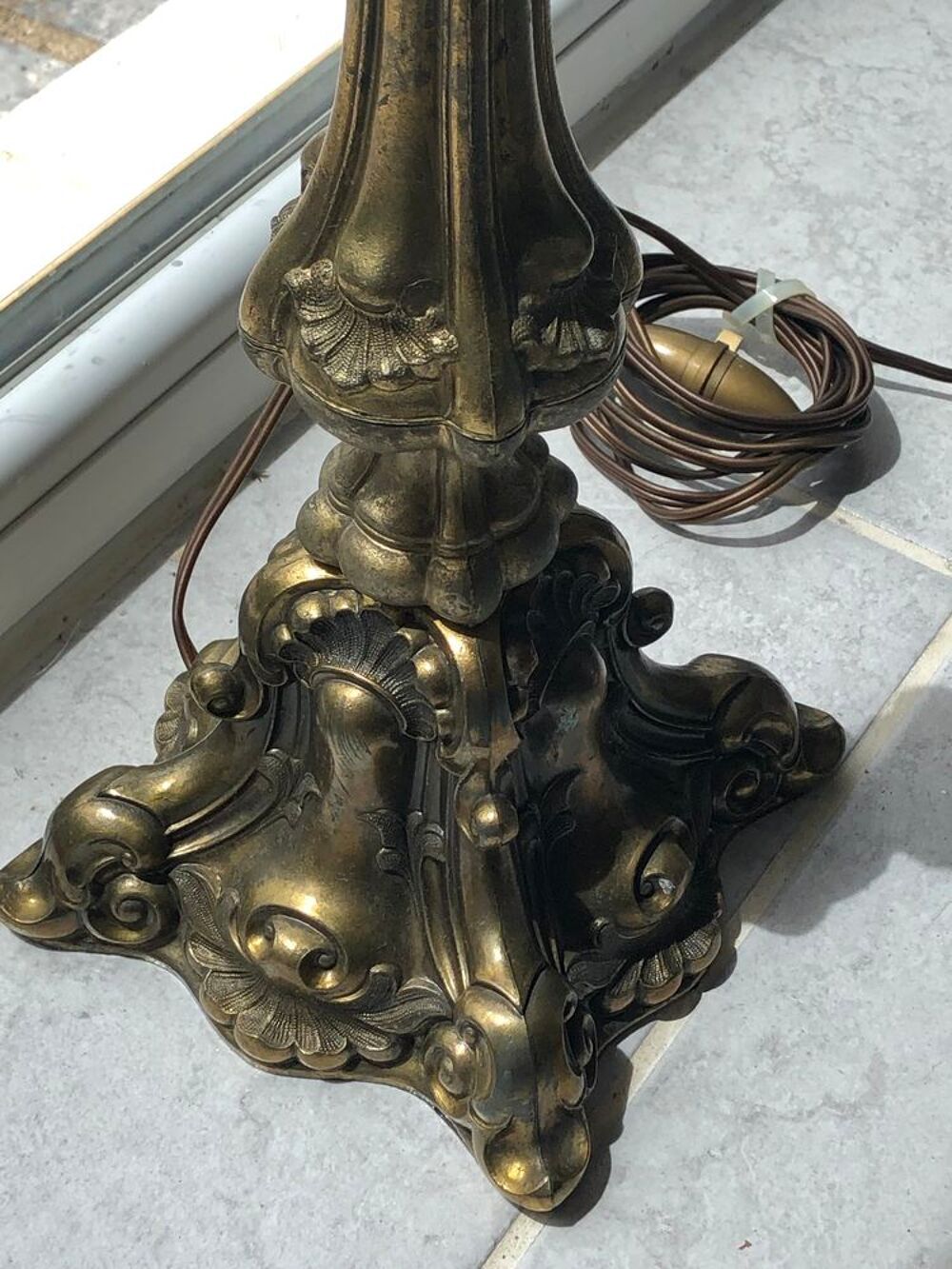 Lampe ancienne en laiton hauteur 54 cm Décoration
