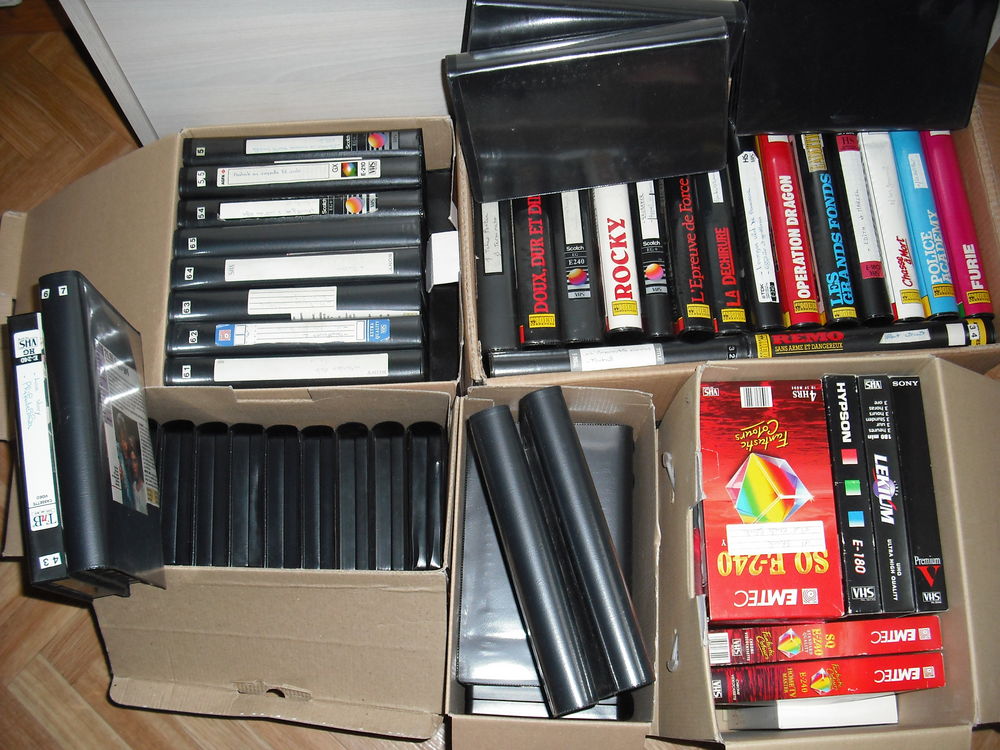 Cassettes VHS r&eacute;enregistrables 20 euros le lot de 101 cass DVD et blu-ray