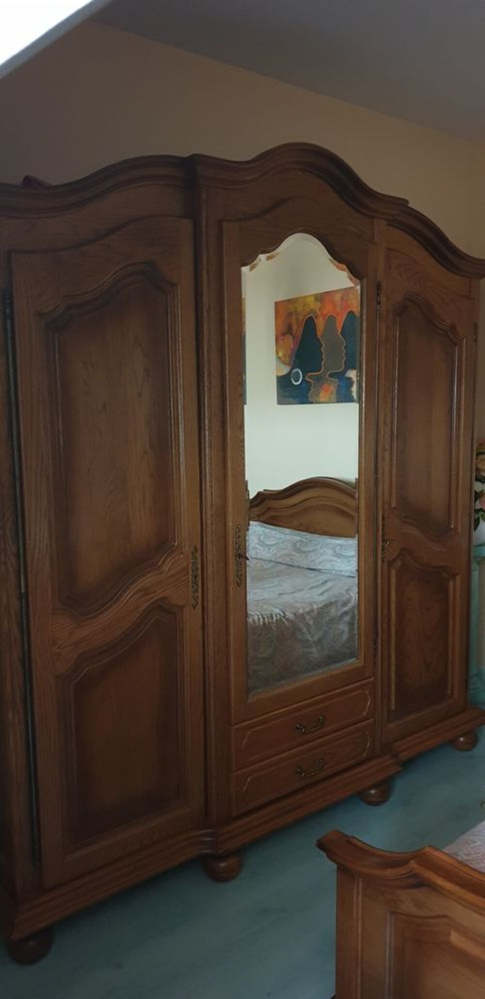 Chambre en ch&ecirc;ne compl&egrave;te. Meubles