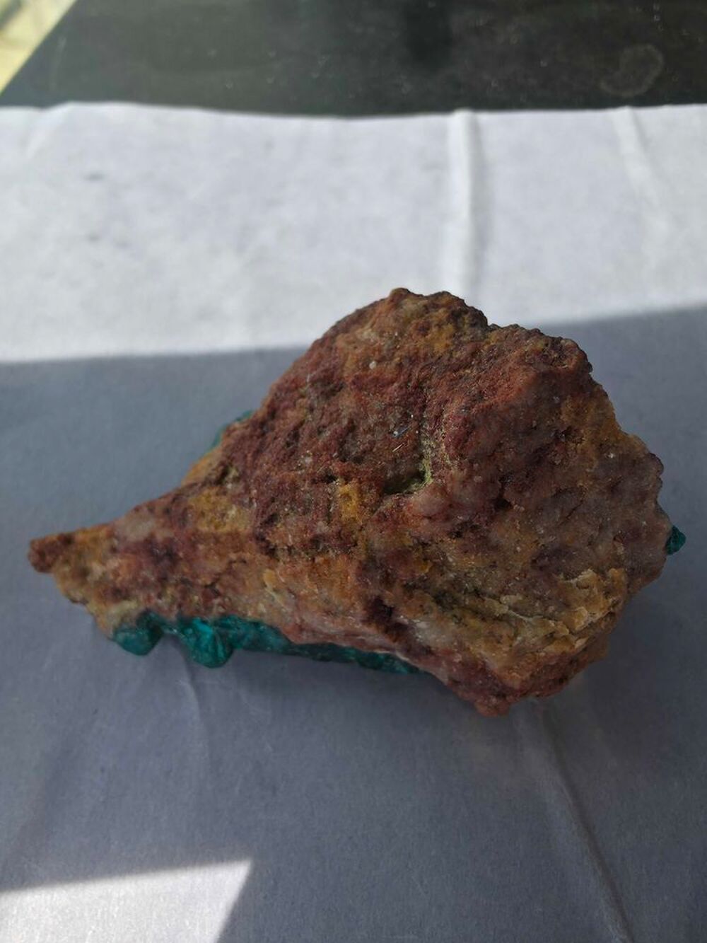 Superbe Dioptase Cristallis&eacute;e sur Roche M&egrave;re-Katanga RDC 61g 